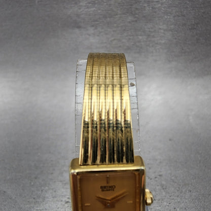 Seiko Tank Watch Women 14mm Champagne Dial Gold Tone 1e205059 New Battery4