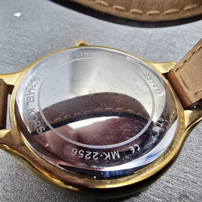 Michael kors Runway Watch Women 42mm Gold Dial Gold Tone Round MK-2256 New BattL9