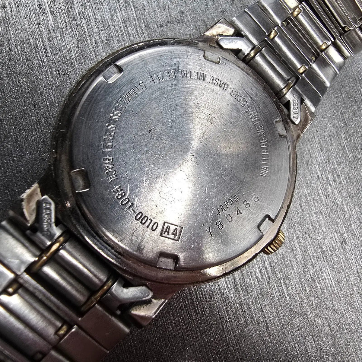 Seiko Alba Watch Men 32mm Silver Dial Two Tone Round V801-0010 New Battery10