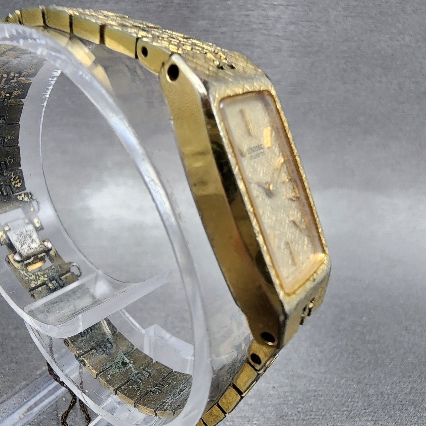 Seiko Tank Watch Women 13mm Champagne Dial Gold Tone 13205229 New Battery3