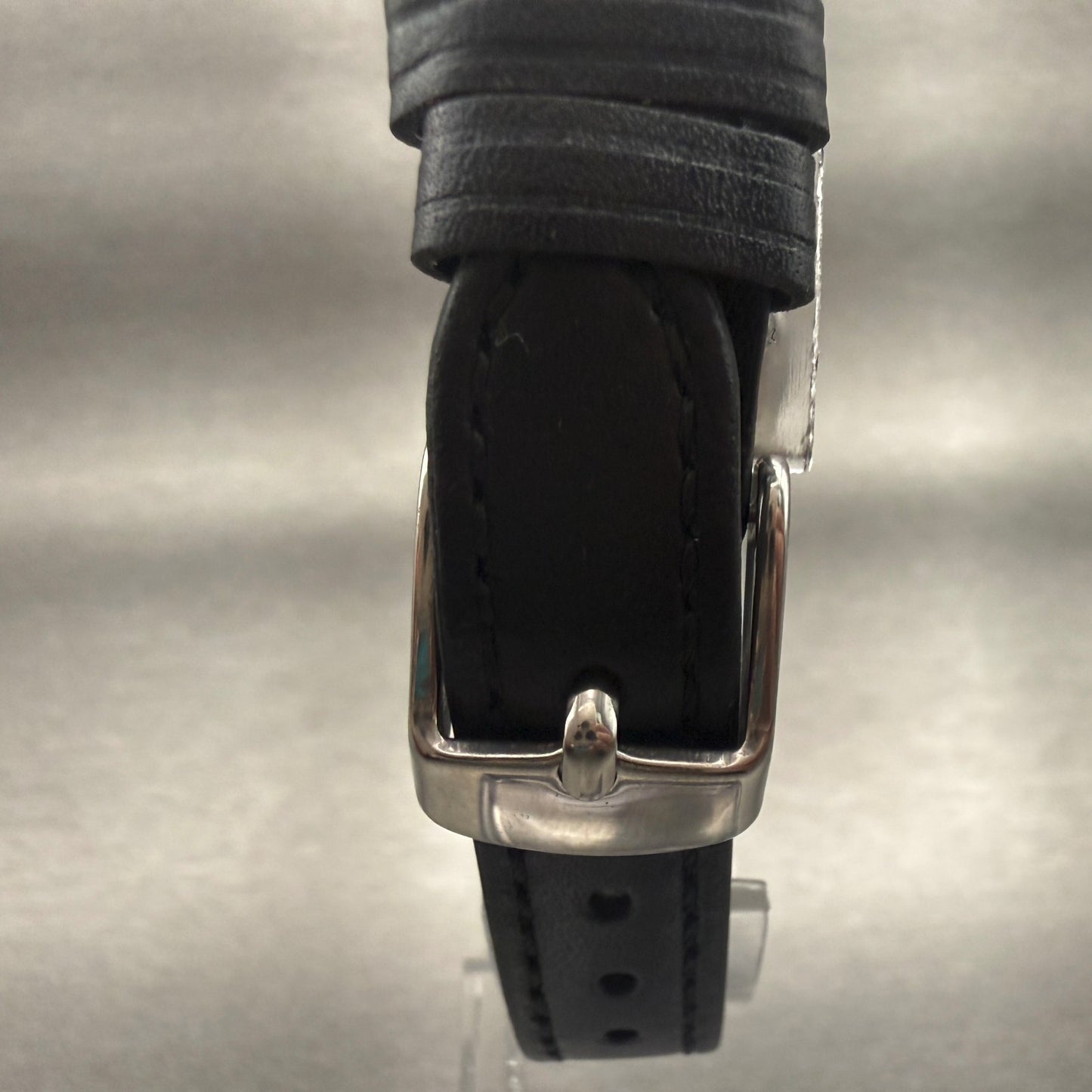Bulova Watch Women 28mm Silver Dial Silver Tone Round 96L129 New Battery7