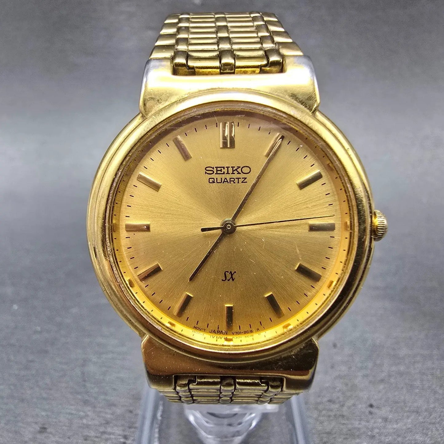 Seiko SX Watch Men Champagne Dial Gold Tone Round V701-1S50 PARTS Vintage0