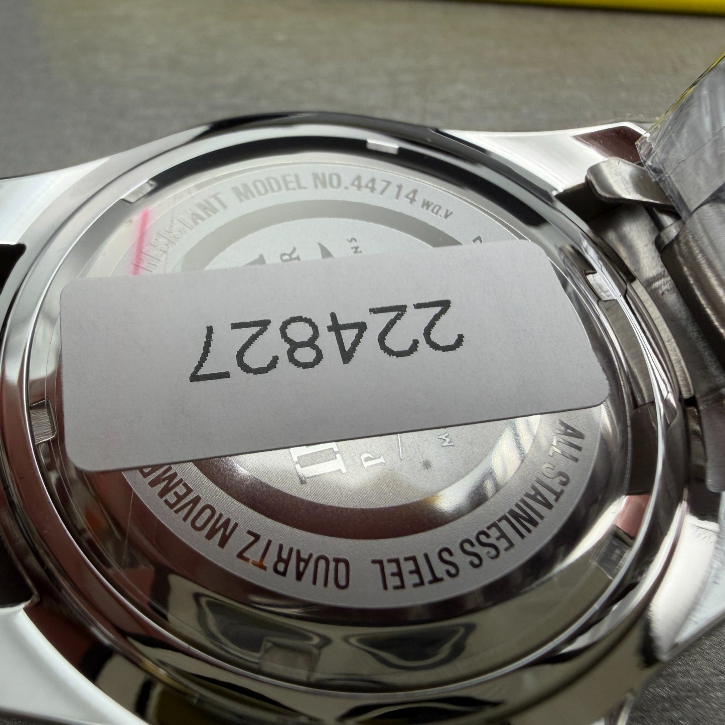 Invicta Pro Diver Watch Men 43mm Silver Dial Steel Date Round Red Green 447146