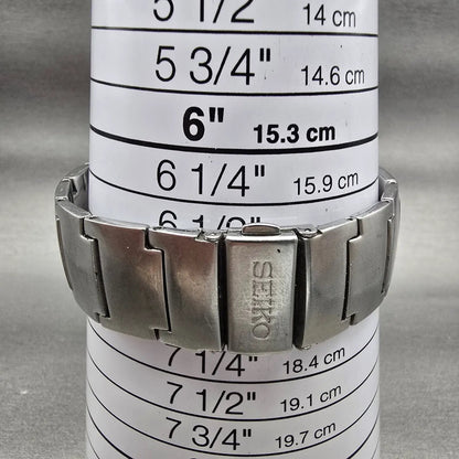 Seiko Watch Men 32mm Silver Dial Silver Tone Date Rectangle 7N32-0AL0 New Batt9
