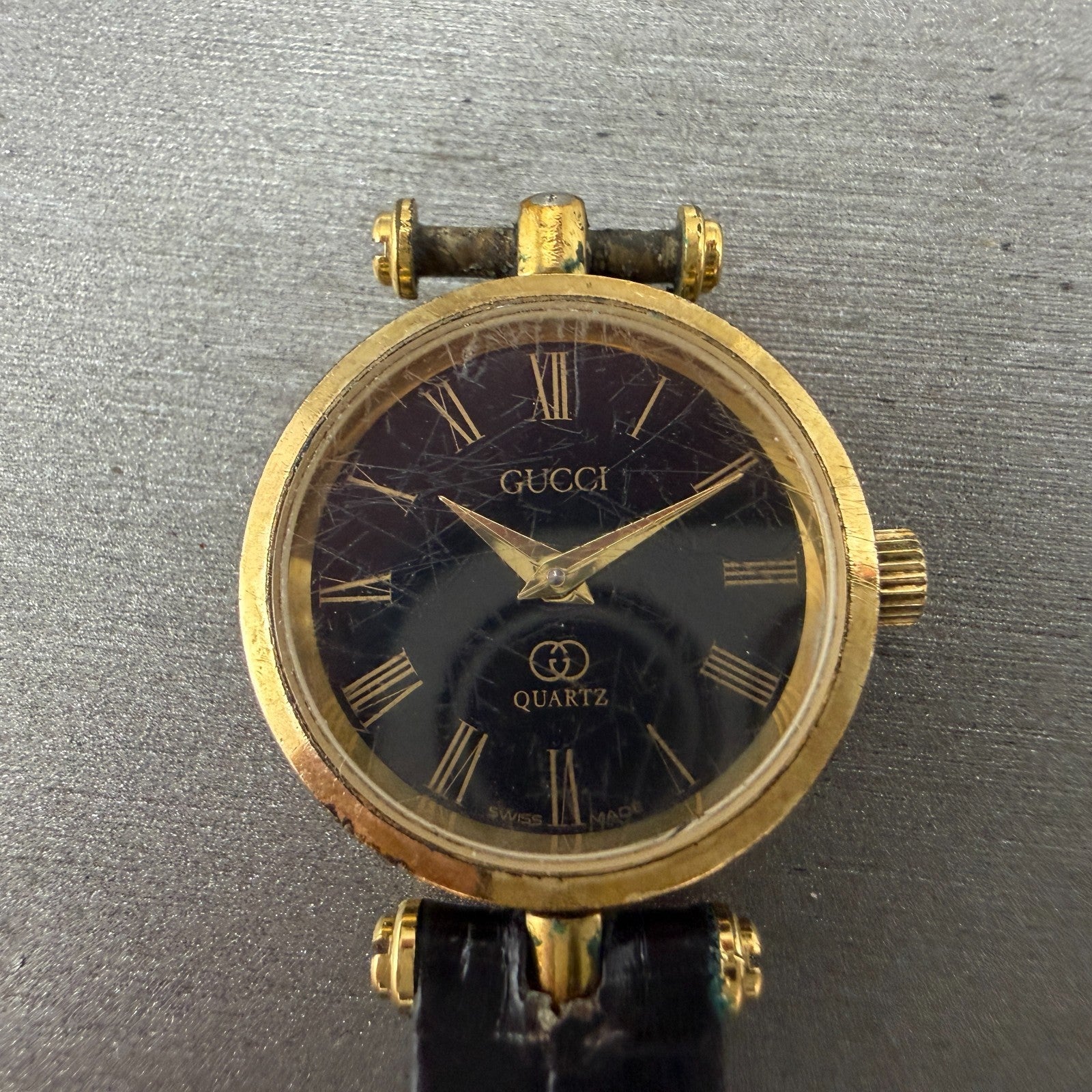 Gucci 2000L Watch Women 22mm Black Dial Gold Plated Round New Battery VTG LKASDT1
