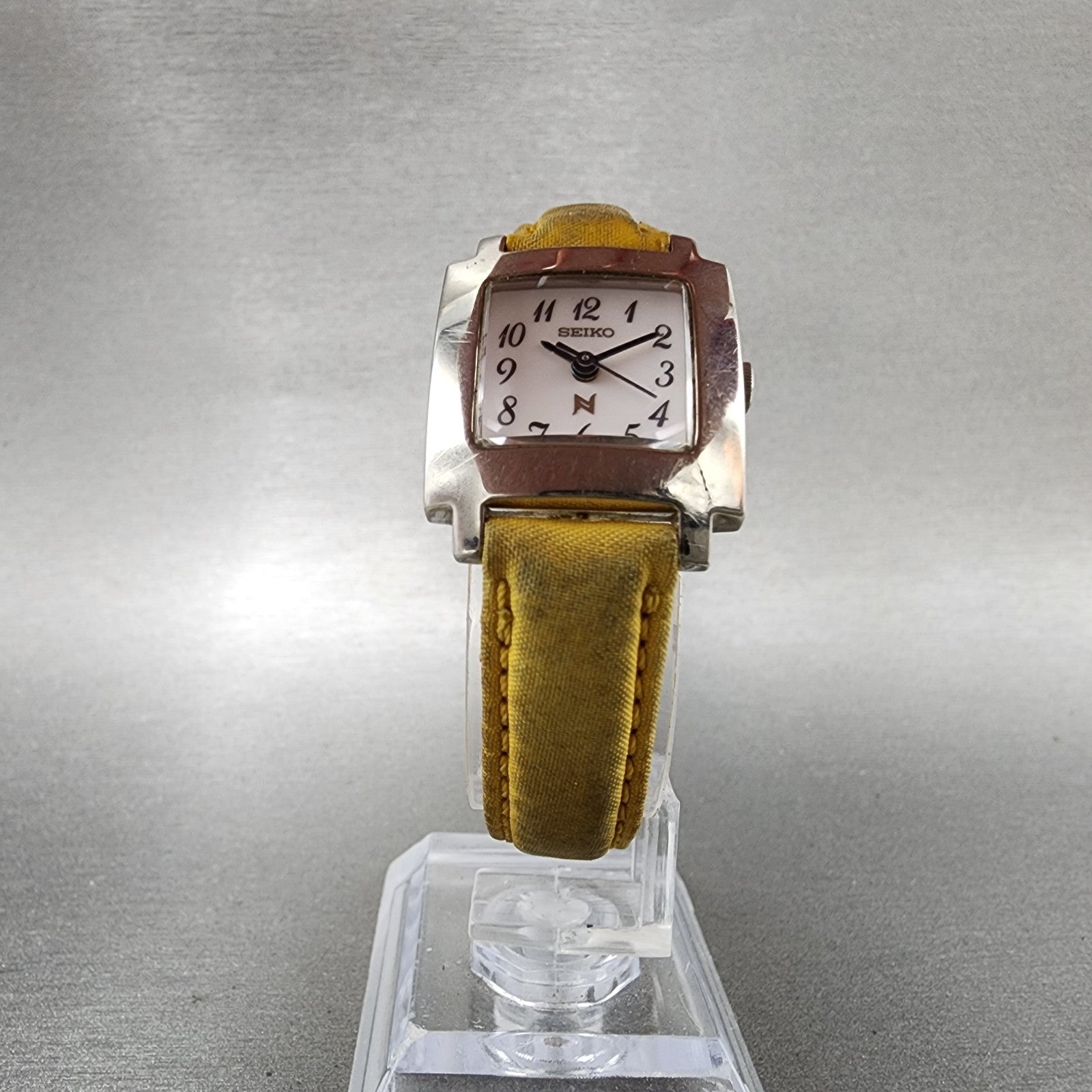 Seiko Noie Tank Watch Women 21mm White Dial Silver Tone Square 1F215D80 New Bat5