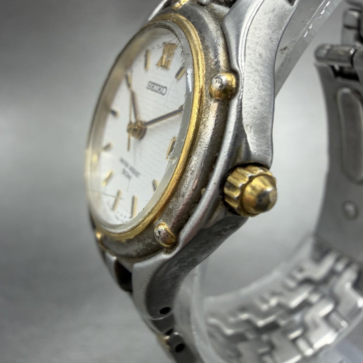 Seiko Watch Women 26mm White Dial Two Tone Date Round 7n82-0599 New Battery 9GDW2
