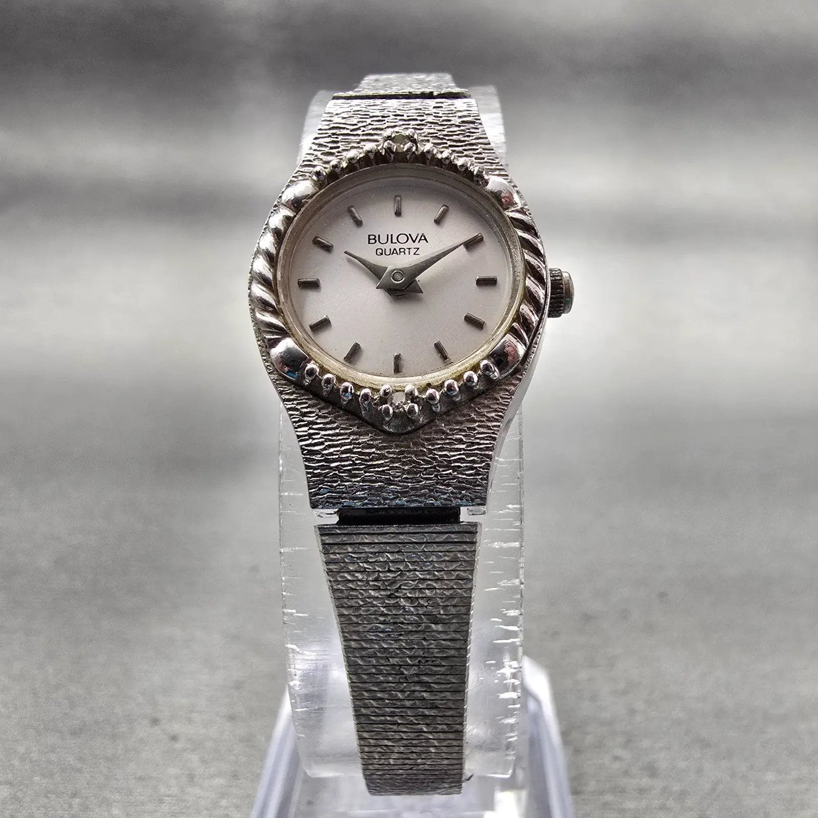 Bulova Watch Women 17mm Silver Dial Silver Tone Oval 91L09 New Battery VTG5