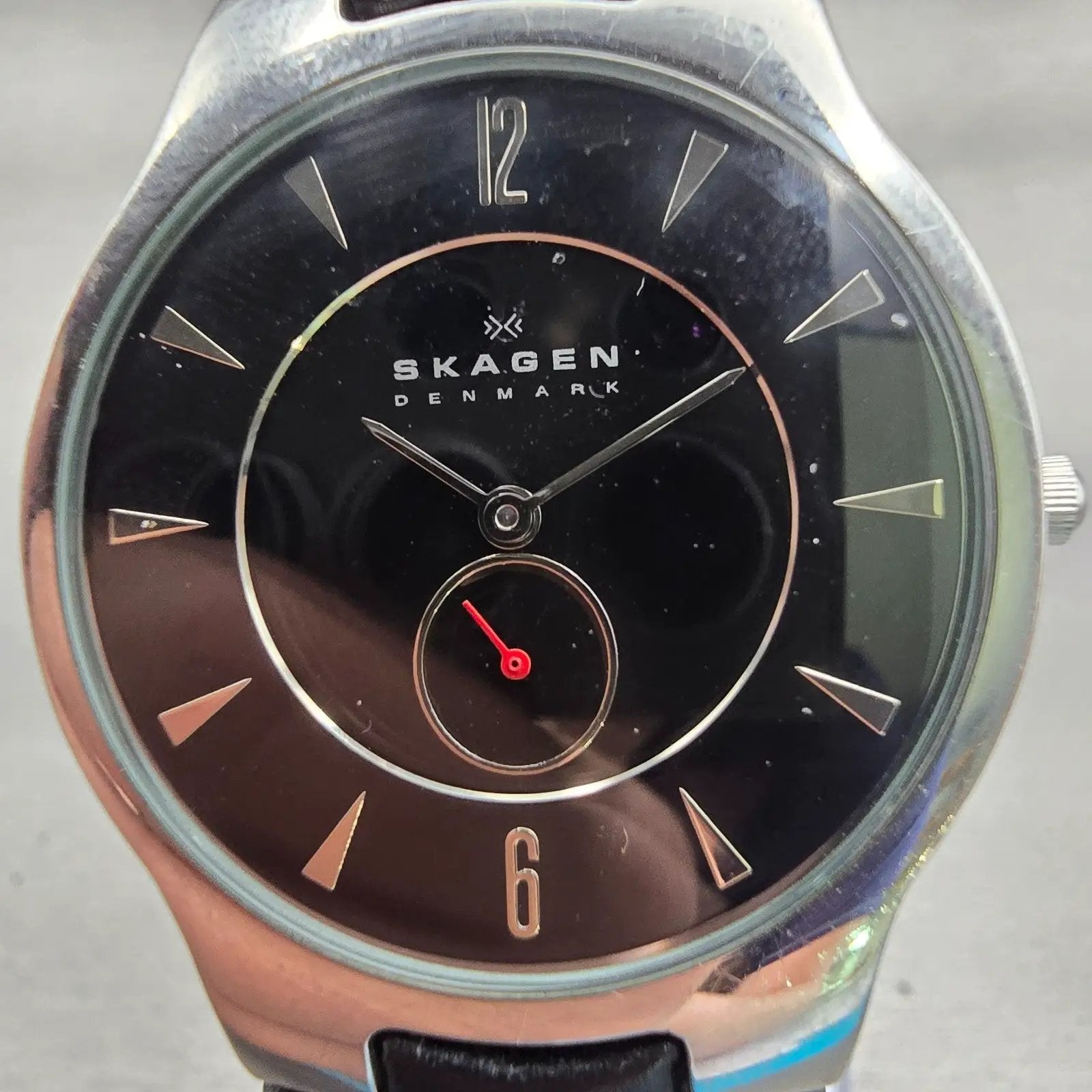 Skagen Denmark Watch Men 34mm Black Dial Silver Tone Round 433LSLB New Battery1