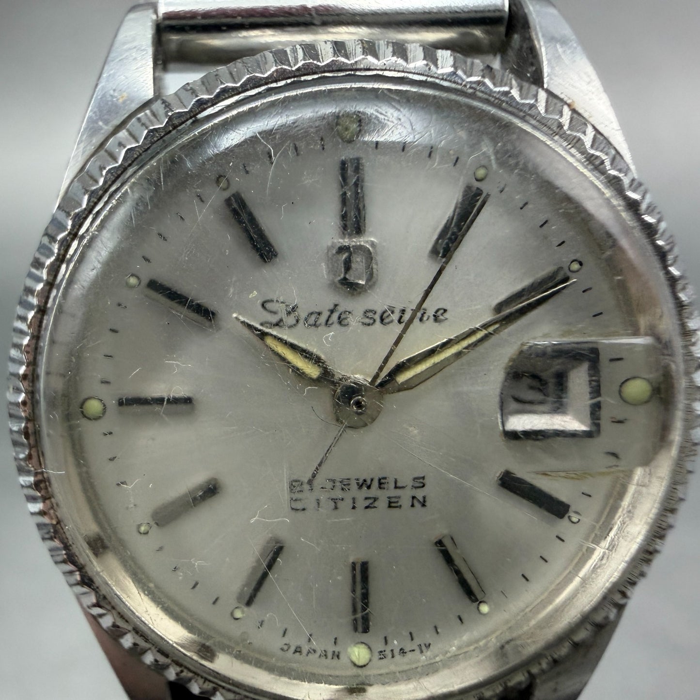 Citizen Date Seine Watch Women 25mm Silver Dial Silver Tone Date Manual Wind Run1