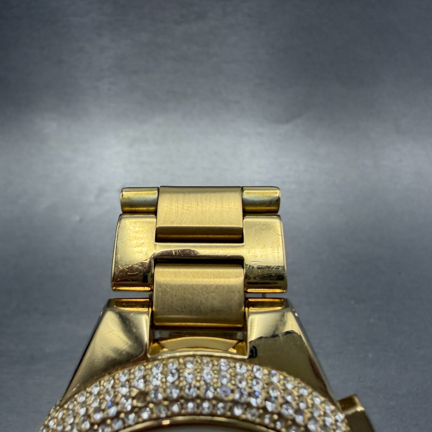 Michael Kors Bradshaw Chronograph Watch Women 42mm White Dial Gold Tone New Batt4