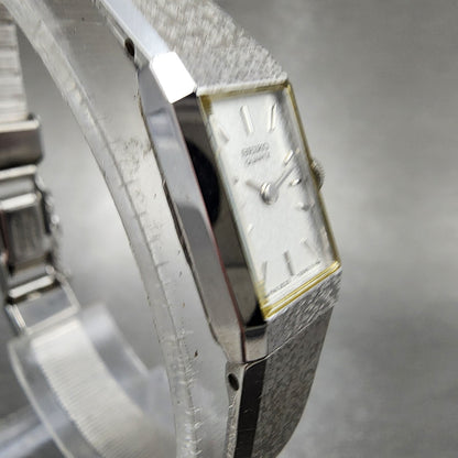 Seiko Tank Watch Women 12mm Silver Dial Silver Tone 2e205029 New Battery3
