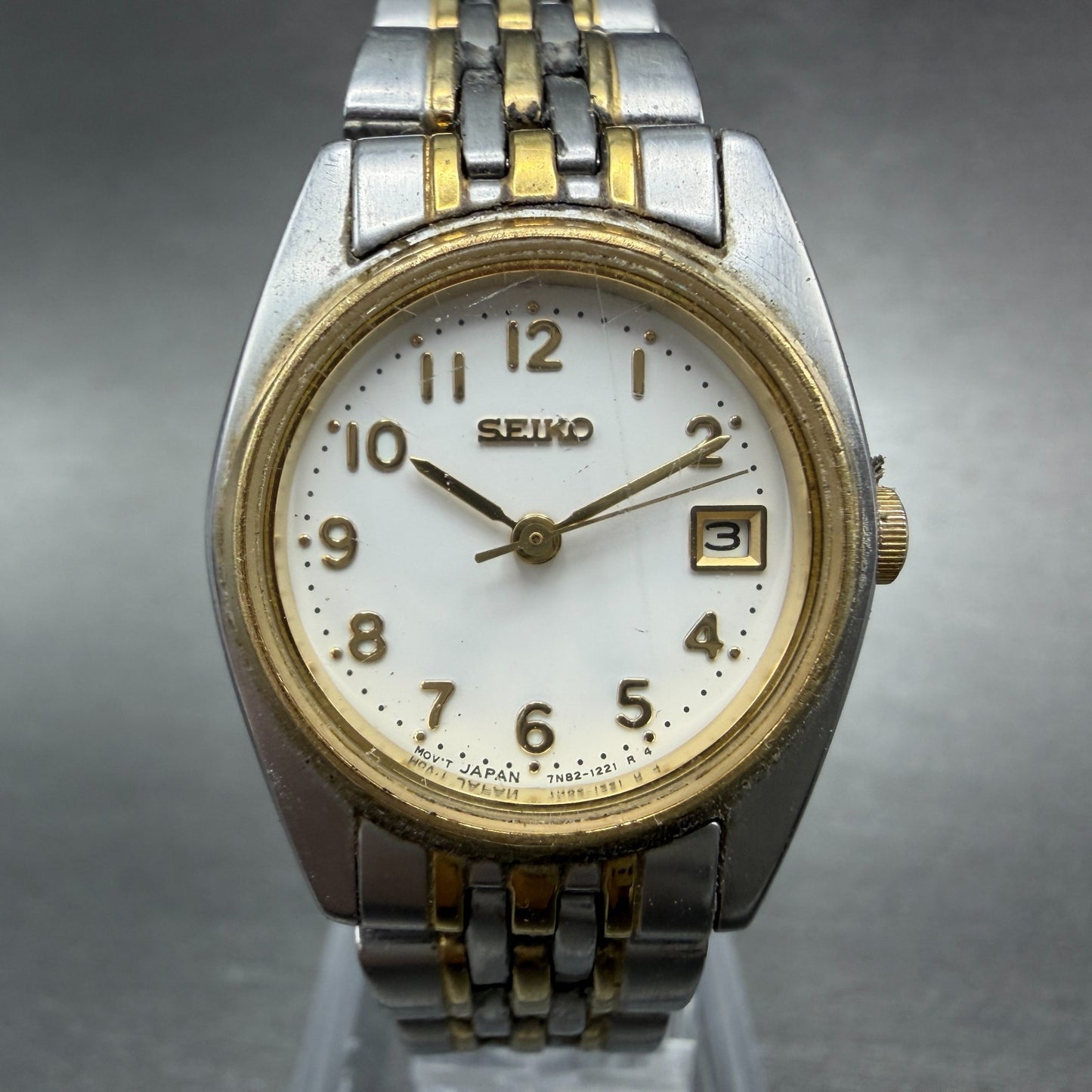 Seiko Watch Women 24mm White Dial Two Tone Date Round 7n82-6001 New Battery VTG0