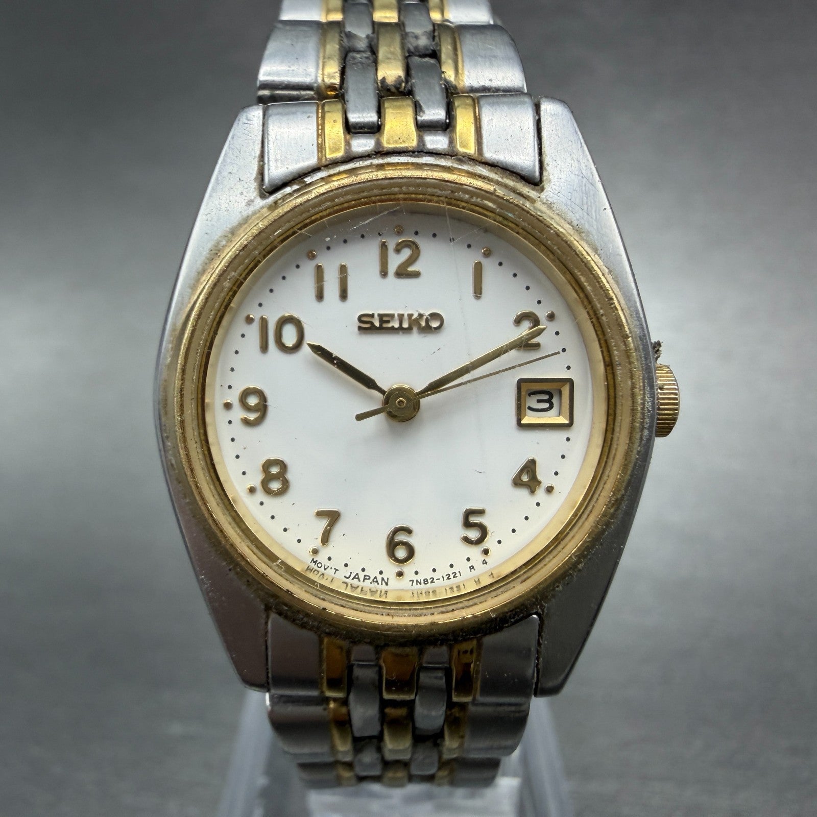 Seiko Watch Women 24mm White Dial Two Tone Date Round 7n82-6001 New Battery VTG0