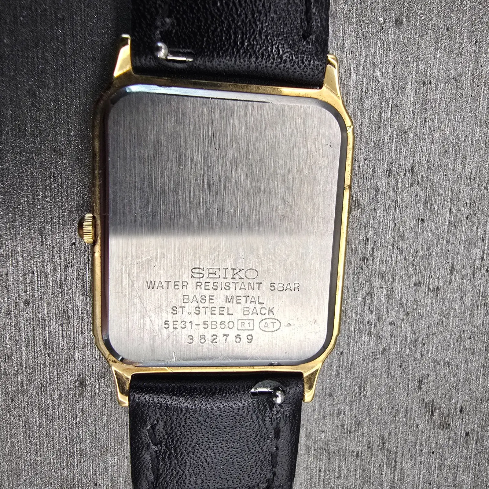 Seiko Spirit Tank Watch Men 26mm Champagne Dial Gold Rectangle 5E31-5B60 New Bat10