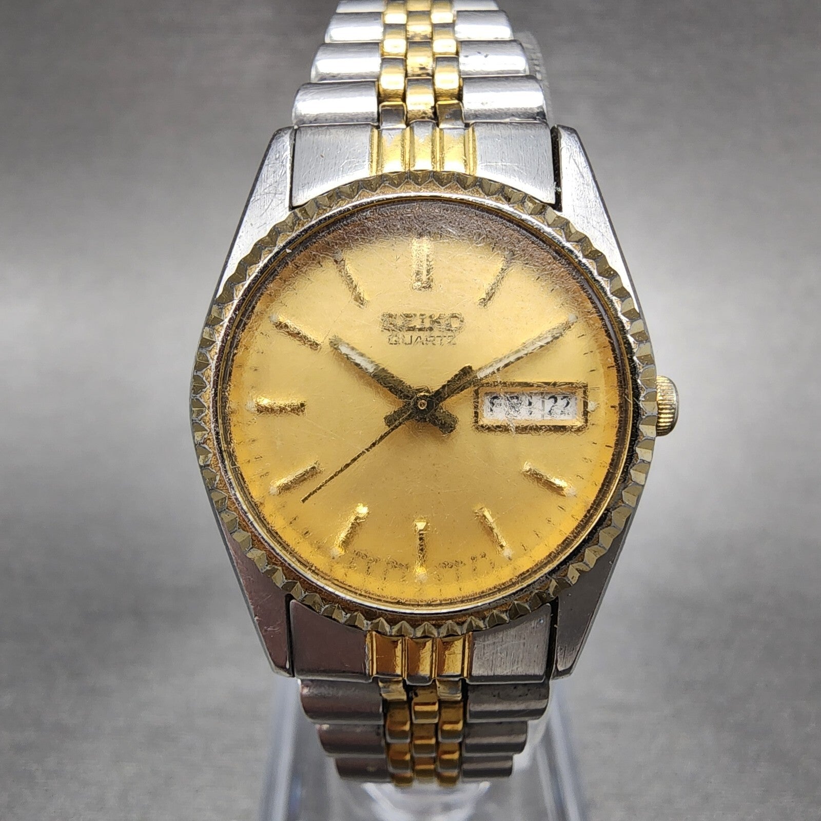 Seiko Watch Women 24mm Gold Dial Two Tone Daydate Round 7n830049 New Battery0