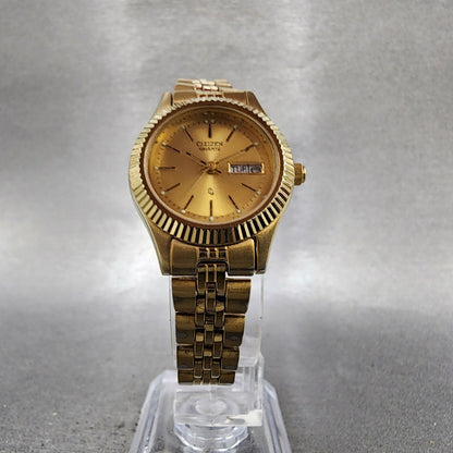 Citizen CQ Watch Women 25mm Champagne Dial Gold Tone Daydate 1002R15101 NewBat5