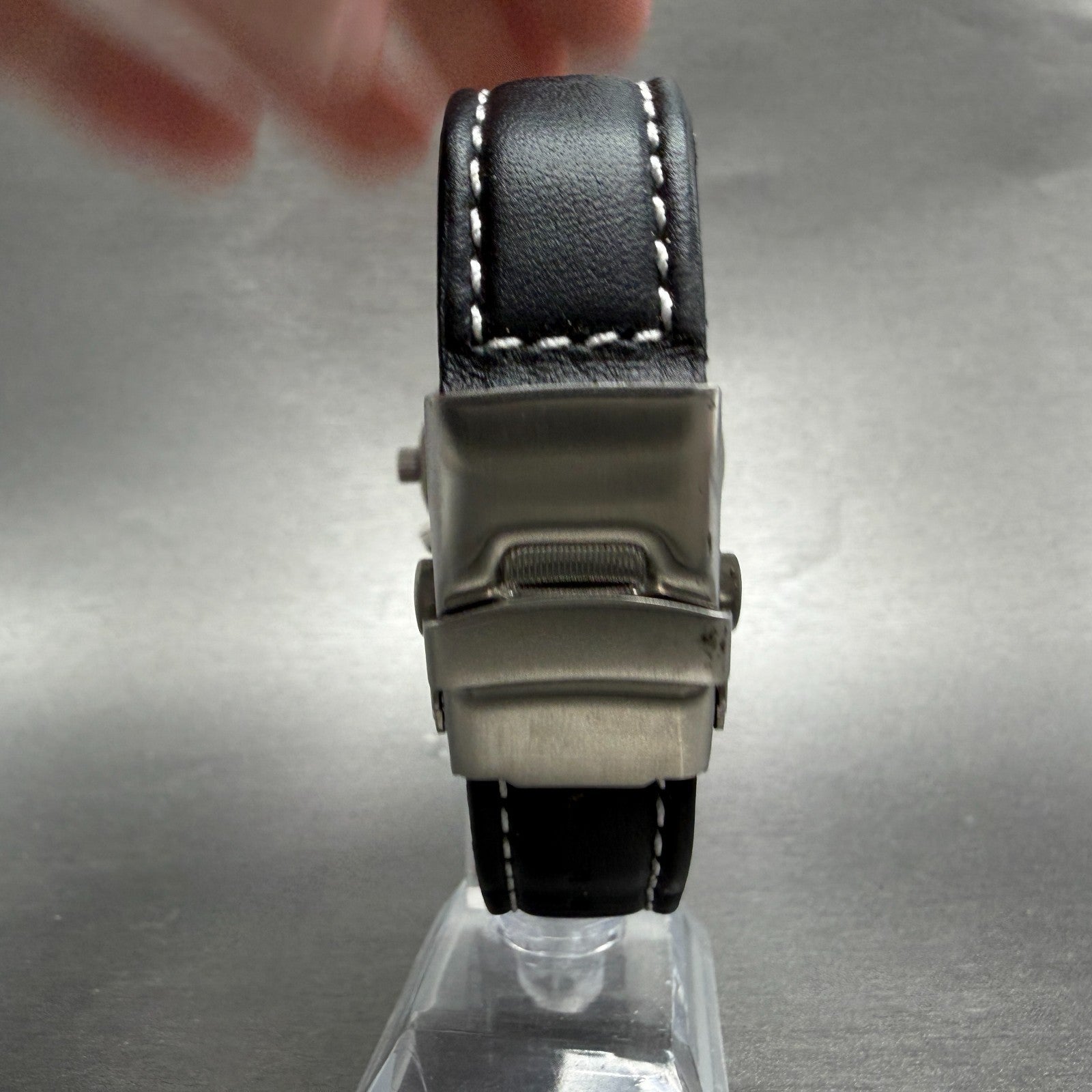 Junkers JU 52 Watch Men 40mm Black Dial Steel Date Dual Time D-AQUI New Battery7