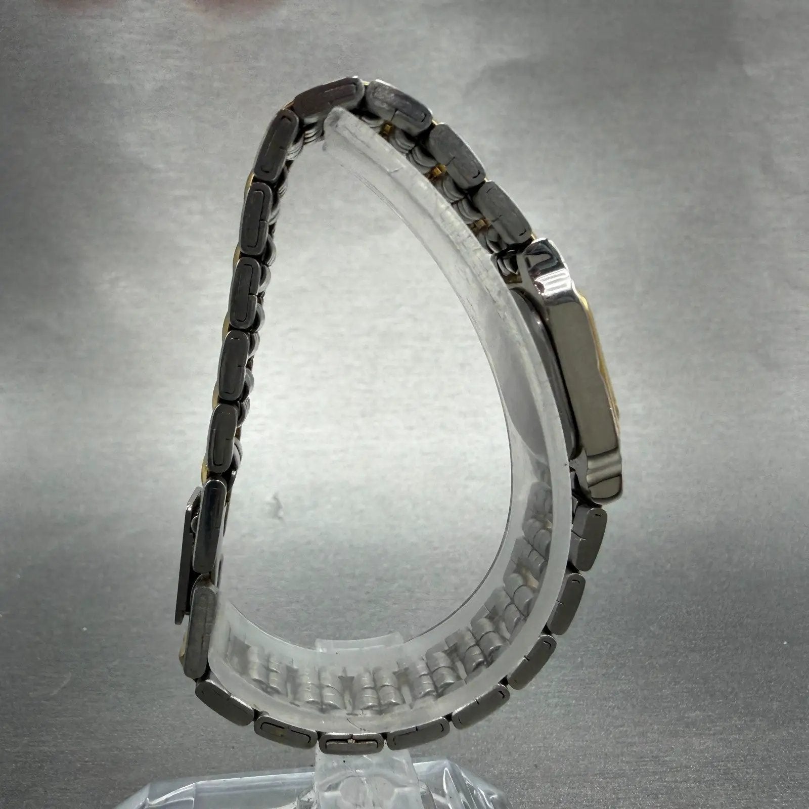 Wittnauer Tank Watch Women 17mm White Dial Two Tone Ck 2447 5000 New Battery8