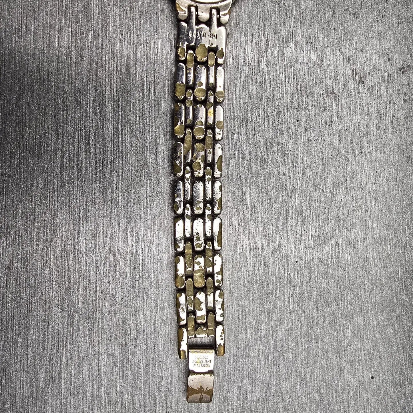 Seiko Watch Women 24mm Silver Dial Two Tone Round V700-6379 New Battery Vintage12