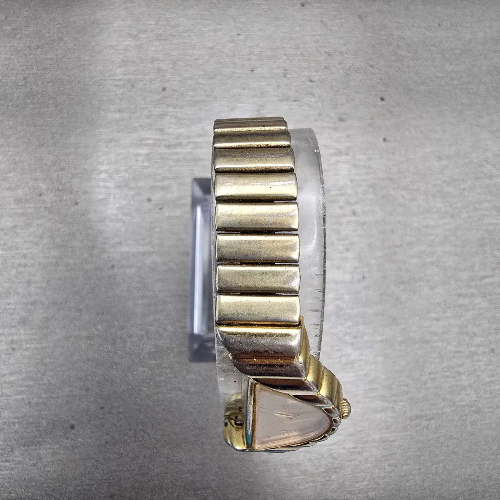 Seiko Watch Women 14mm Gold Dial Gold Tone Asymmetrical 1F20-5D59 New Battery4