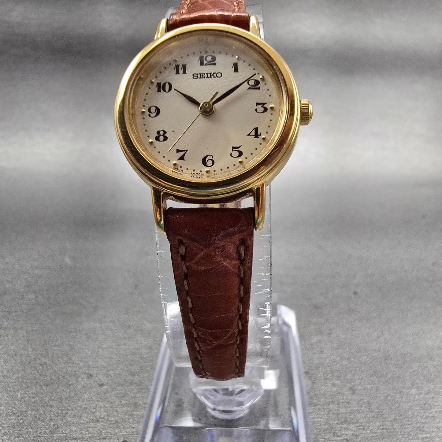 Seiko Watch Women 22mm Ivory Dial Gold Tone Round 1N01-0K40 New Battery Vintage5