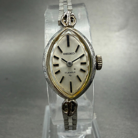 Seiko Watch Women 15mm Silver Dial Silver Tone Oval Manual 11-7430 Runs Vintage0