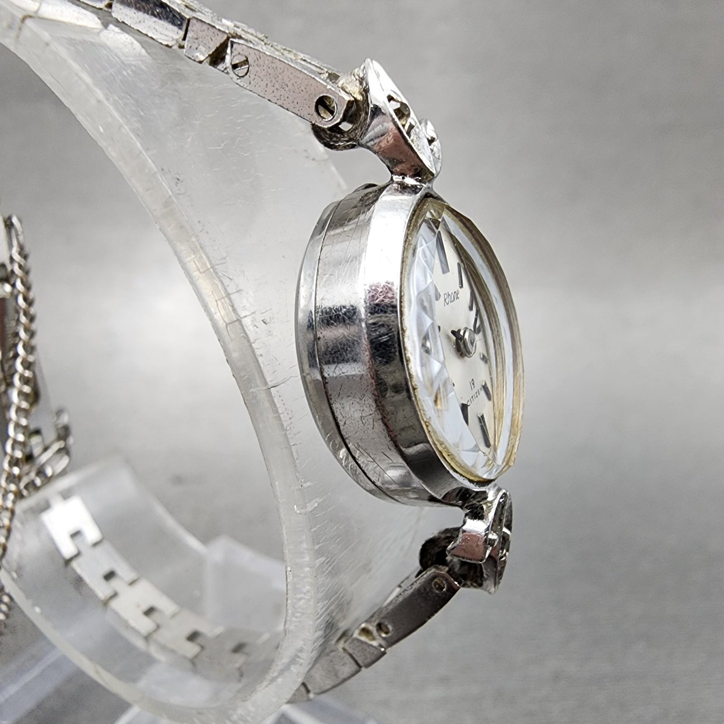 Citizen Rhone Watch Women 14mm Silver Dial White Gold Plated Oval Manual Runs3