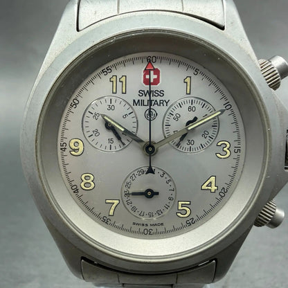 Swiss Military Chronograph Watch Men 37mm Silver Dial Steel Date 8304 New Batt1