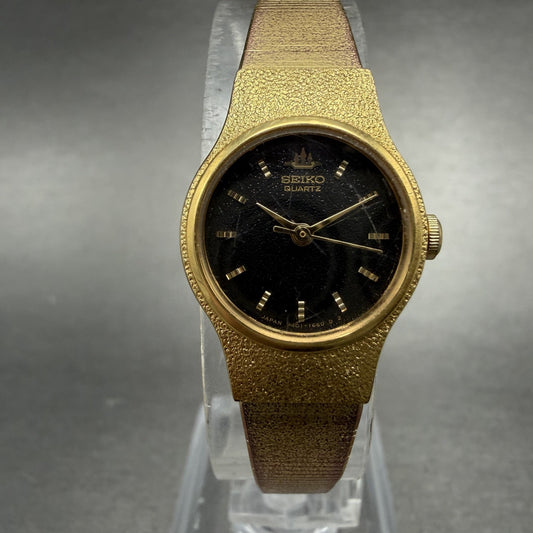 Seiko Watch Women 18mm Black Dial Gold Tone Round V401-0250 New Battery0