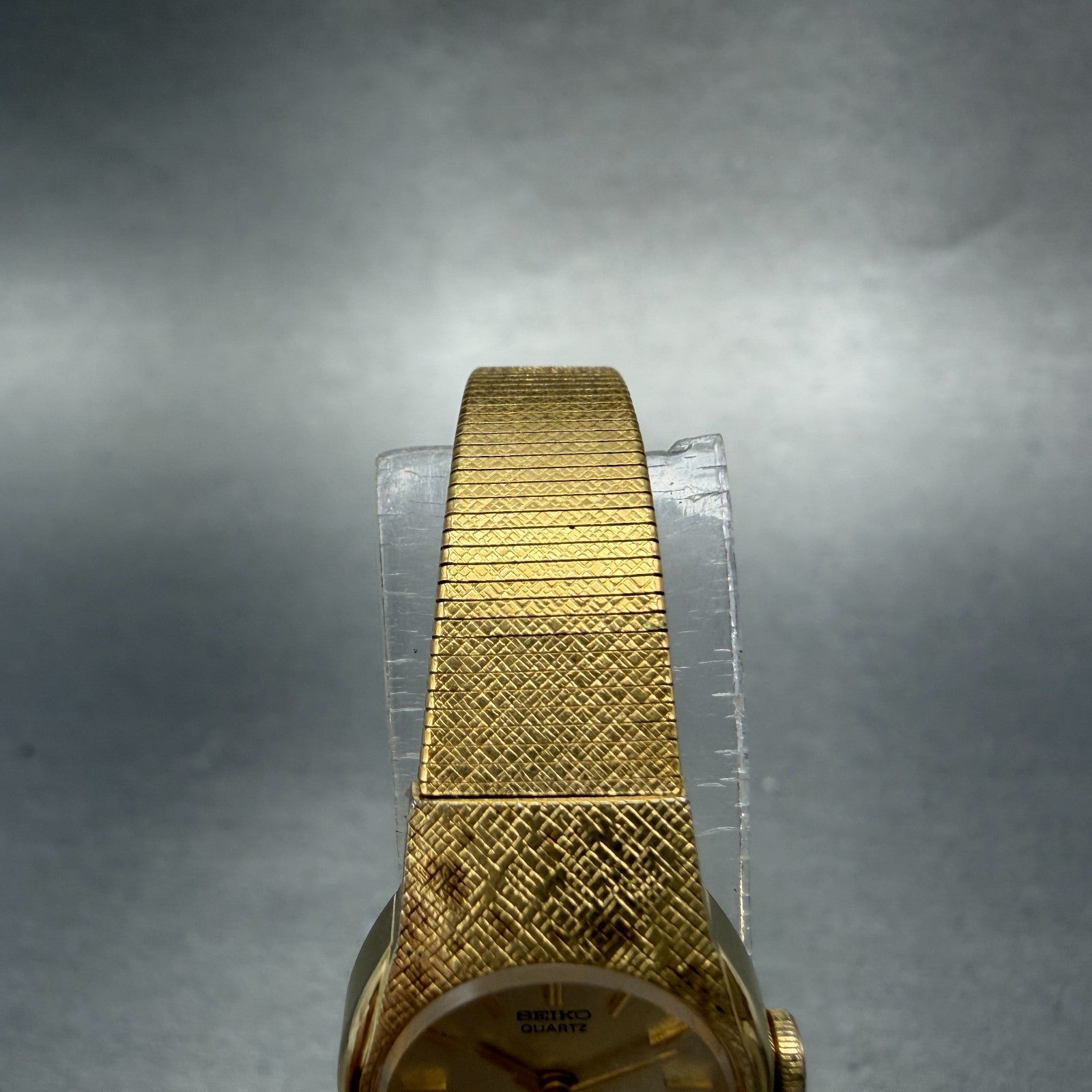 Seiko Watch Women 17mm Champagne Dial Gold Tone Round 2C21-0160 New Battery VTG4