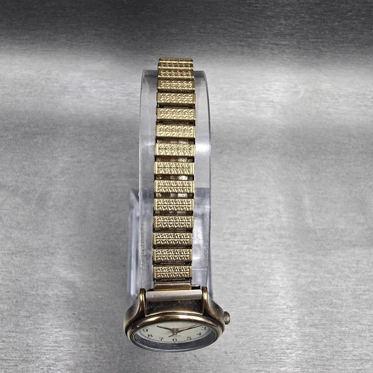 Seiko Alba Watch Women 24mm Ivory Dial Gold Tone Round V811-1370 New Battery4