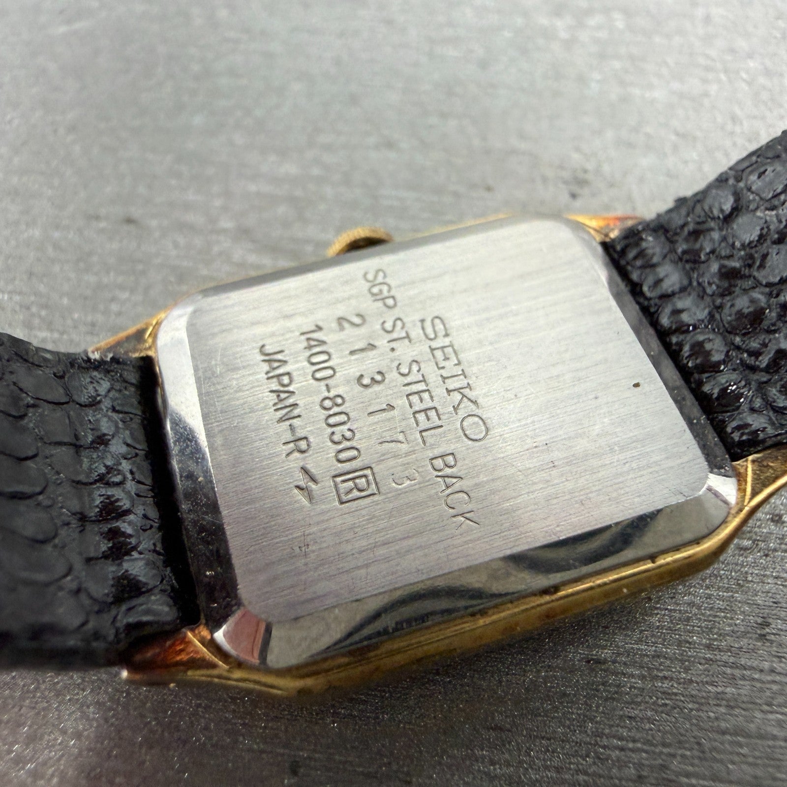 Seiko tank Watch Women 19mm Cream Dial Gold Tone Rectangle 1400-8030 New Battery9