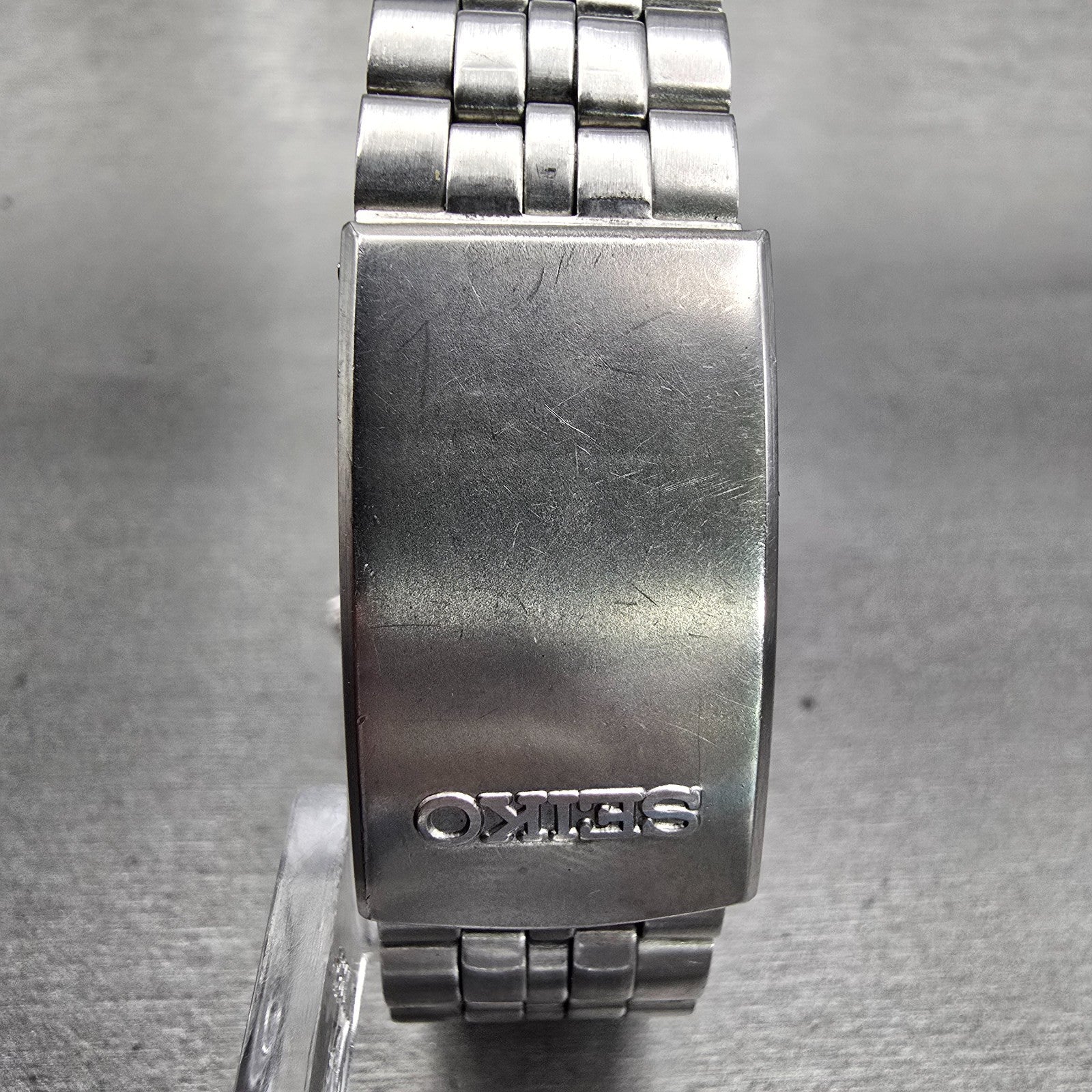 Seiko SilverWave Watch Men 35mm Black Dial Silver Tone Daydate 8229-7038 New Bat7