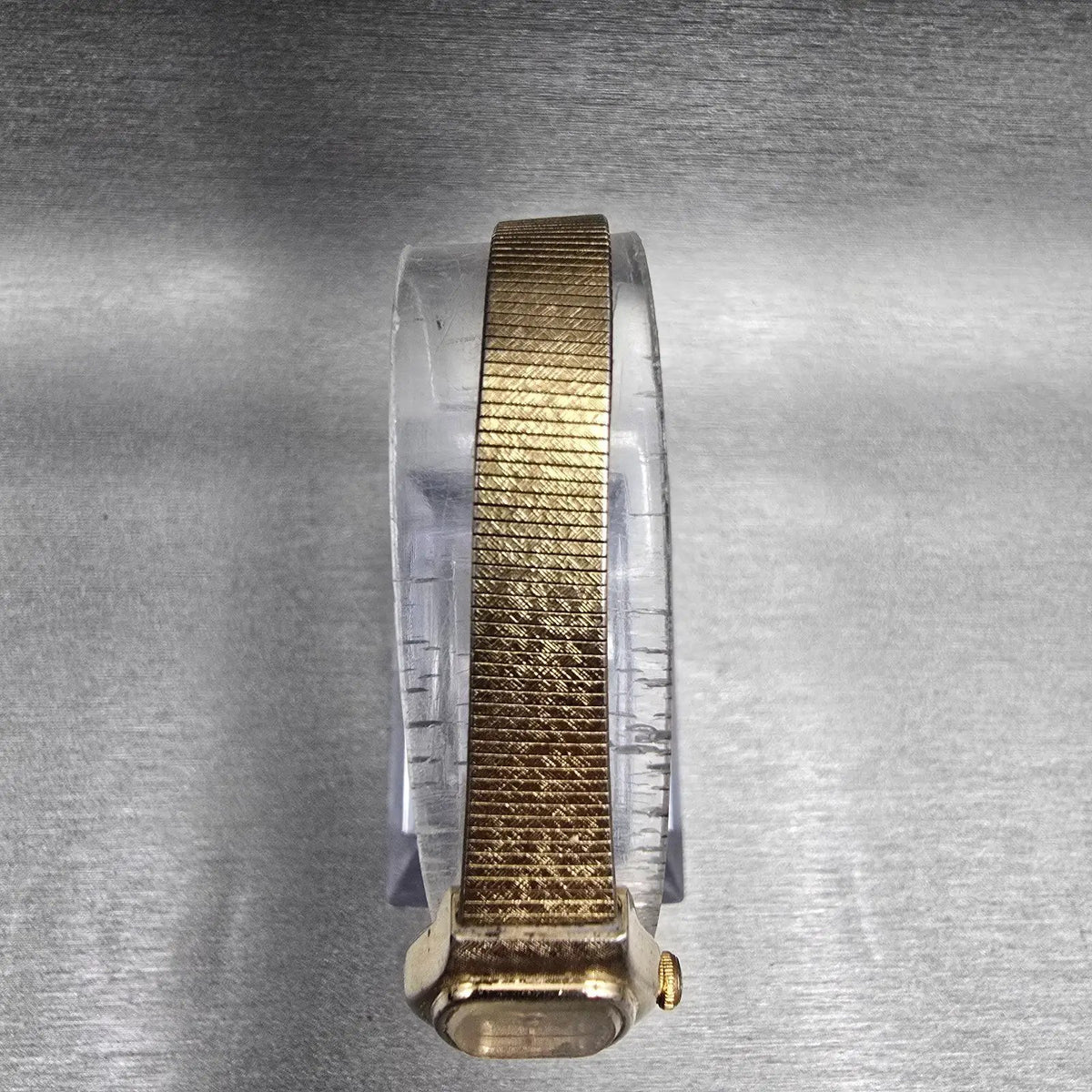 Citizen CQ Watch Women 16mm Gold Dial Gold Tone Oval 3220-S16881 New Battery KP24