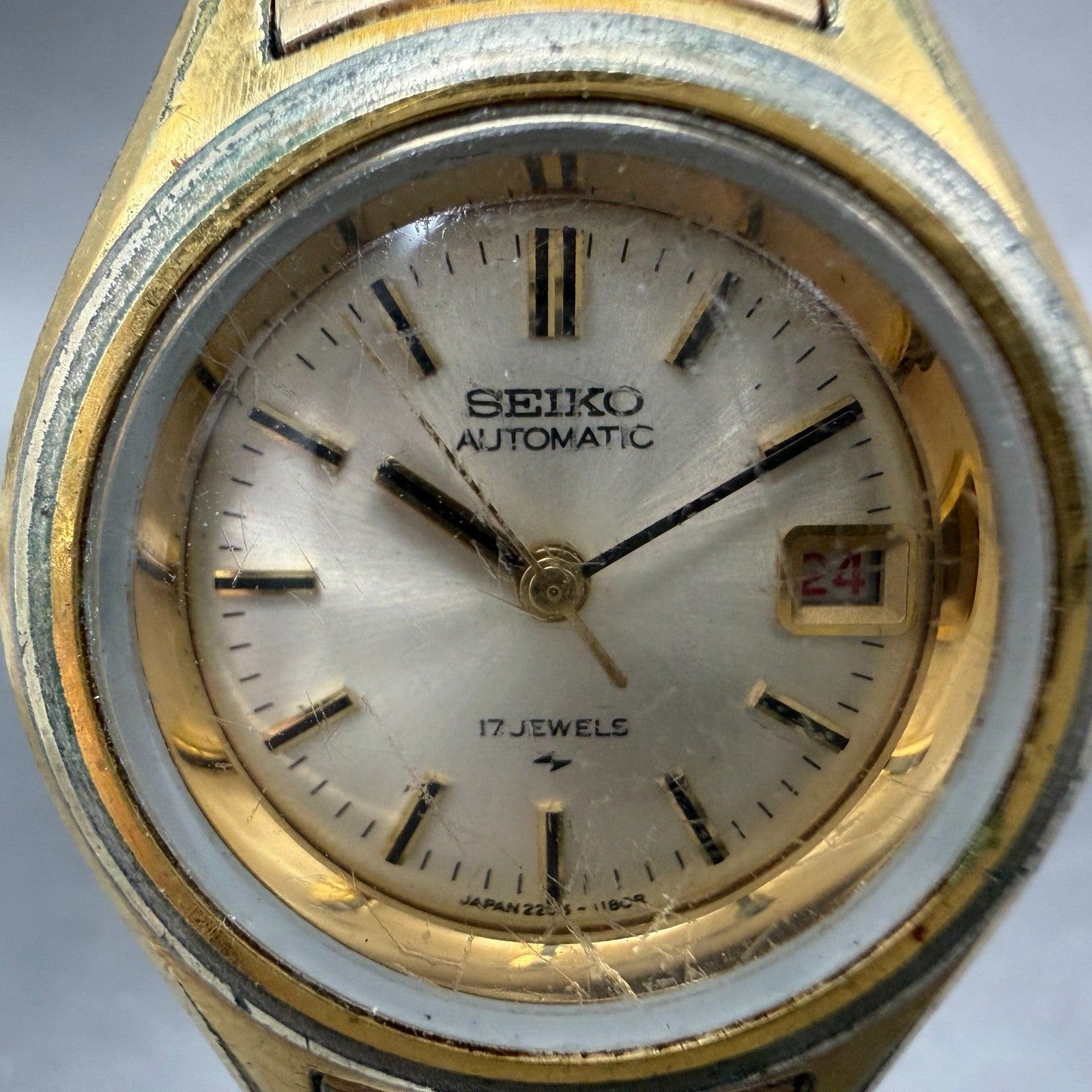 Seiko Automatic Watch Women 25mm Champagne Dial Gold Tone Date 2205-0691 PARTS2