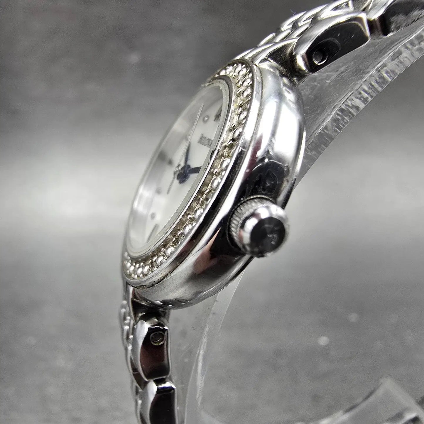 Bulova Watch Women 24mm MOP Dial Silver Tone Round READ!!!!!! 96R150 New Battery3
