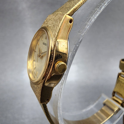 Seiko watch Women 19mm Champagne Dial Gold Tone Round V4011819 New Battery2