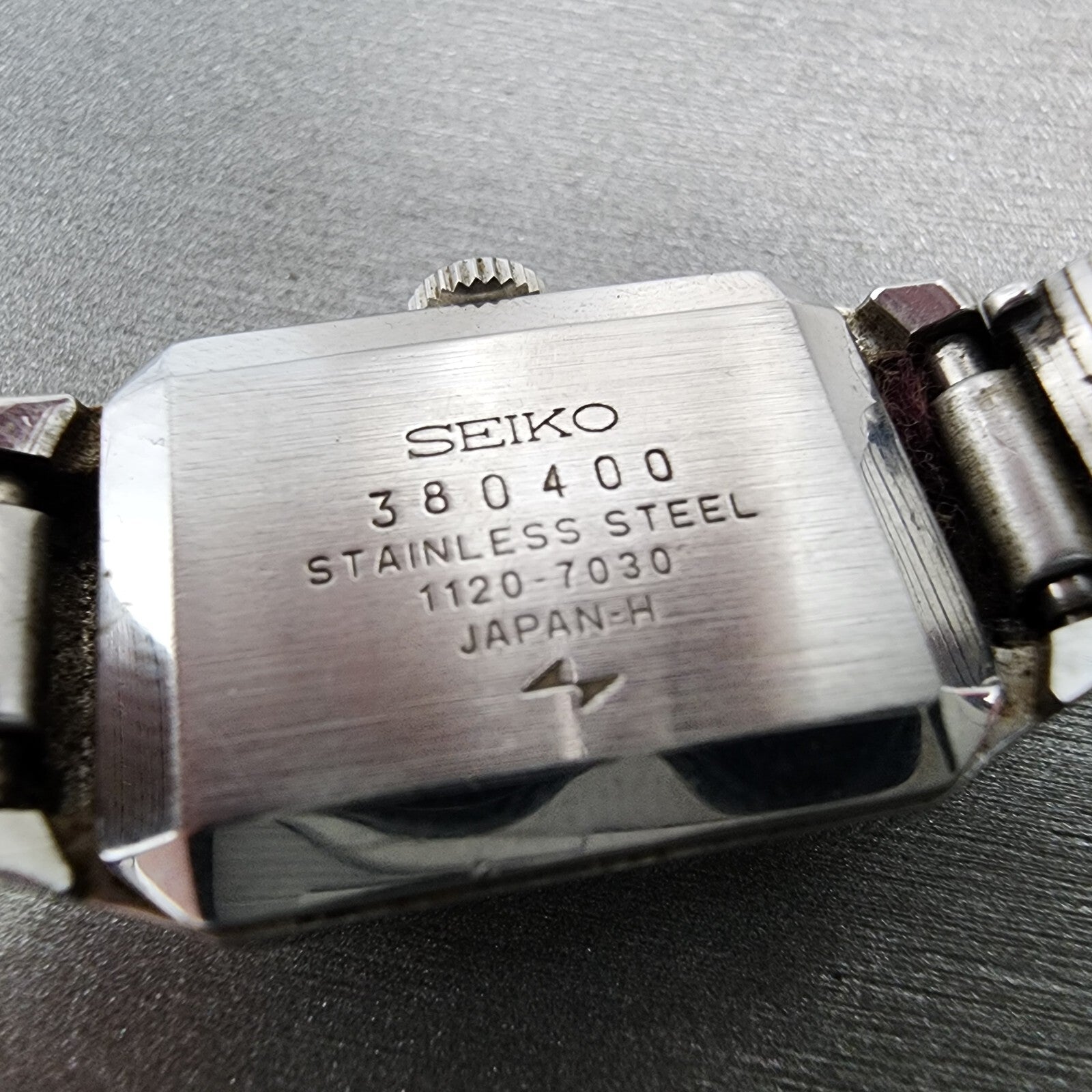 Seiko Special Watch Women 18mm Blue Dial Silver Tone Manual 11207030 Runs10