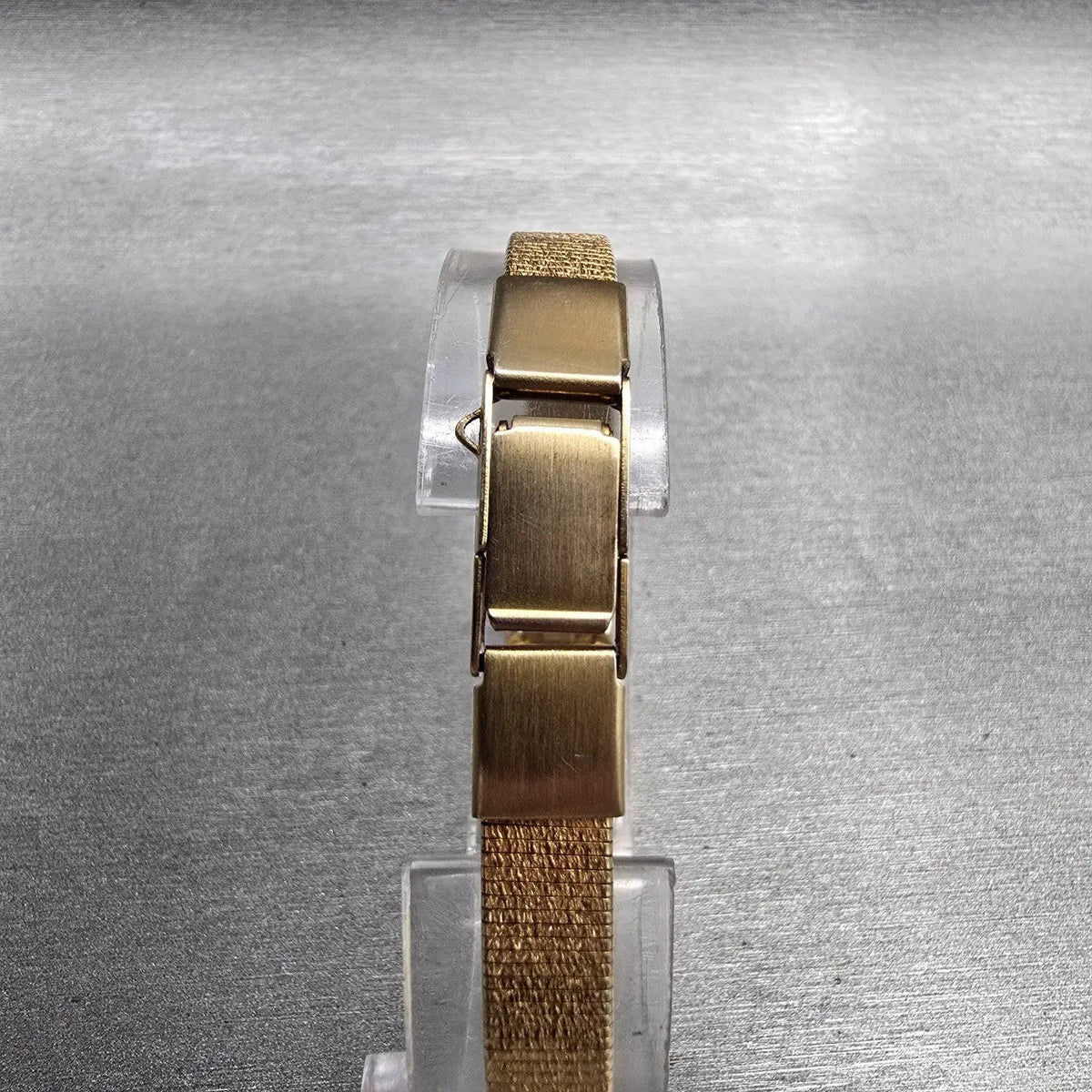 Seiko Tank Watch Women 12mm Gold Dial Gold Tone Rectangle 2E20-6479 New Battery7