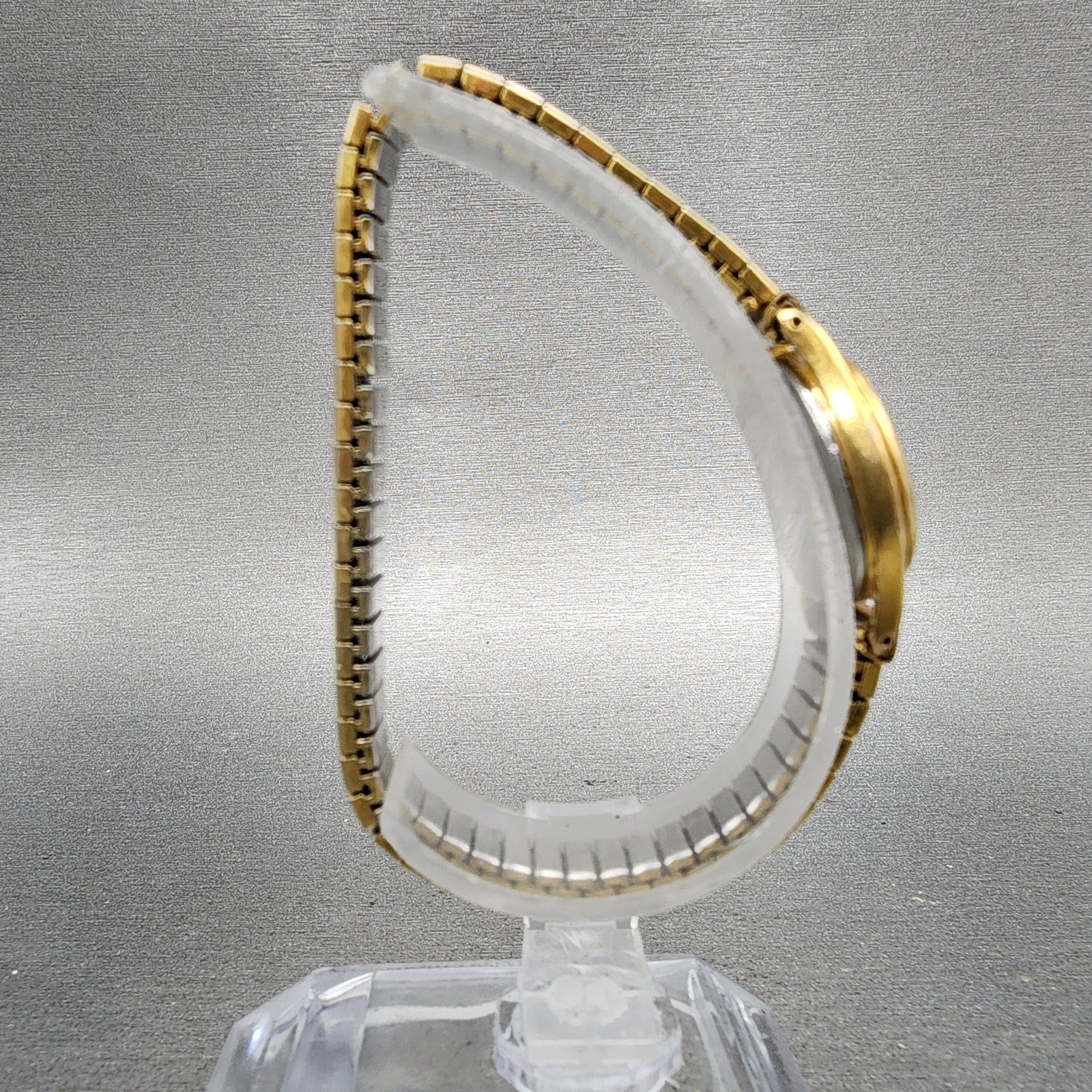 Seiko Watch Women 21mm Champagne Dial Gold Tone Round V4011221 New Battery9