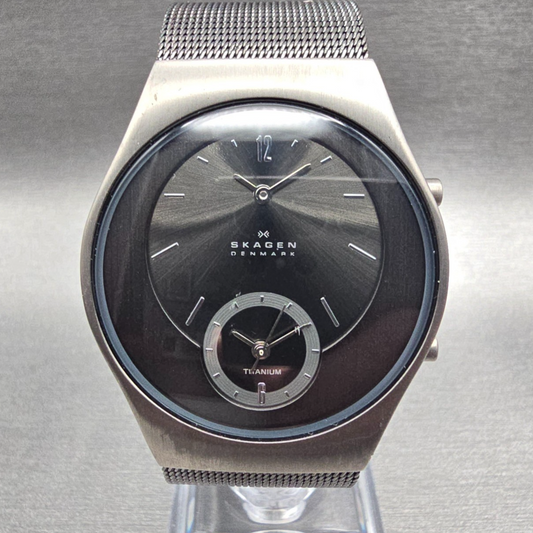 Skagen Watch Men 37mm Gray Dial Titanium Dual Time Round 733XLTTM New Battery0
