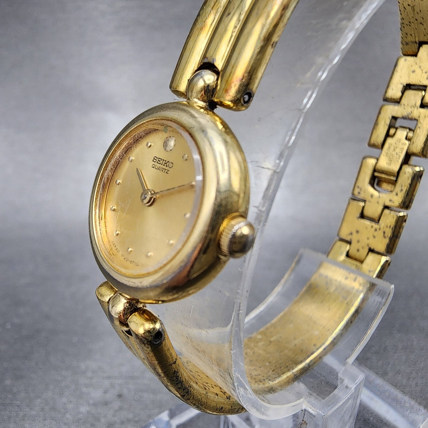 Seiko Watch Women 18mm Gold Dial Gold Tone Round Bangle 1F200E89 New Battery2