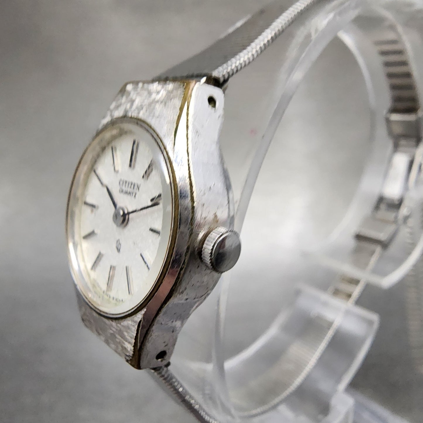 Citizen CQ Watch Women 20mm White Dial Silver Tone Round 4830385 New Batt2