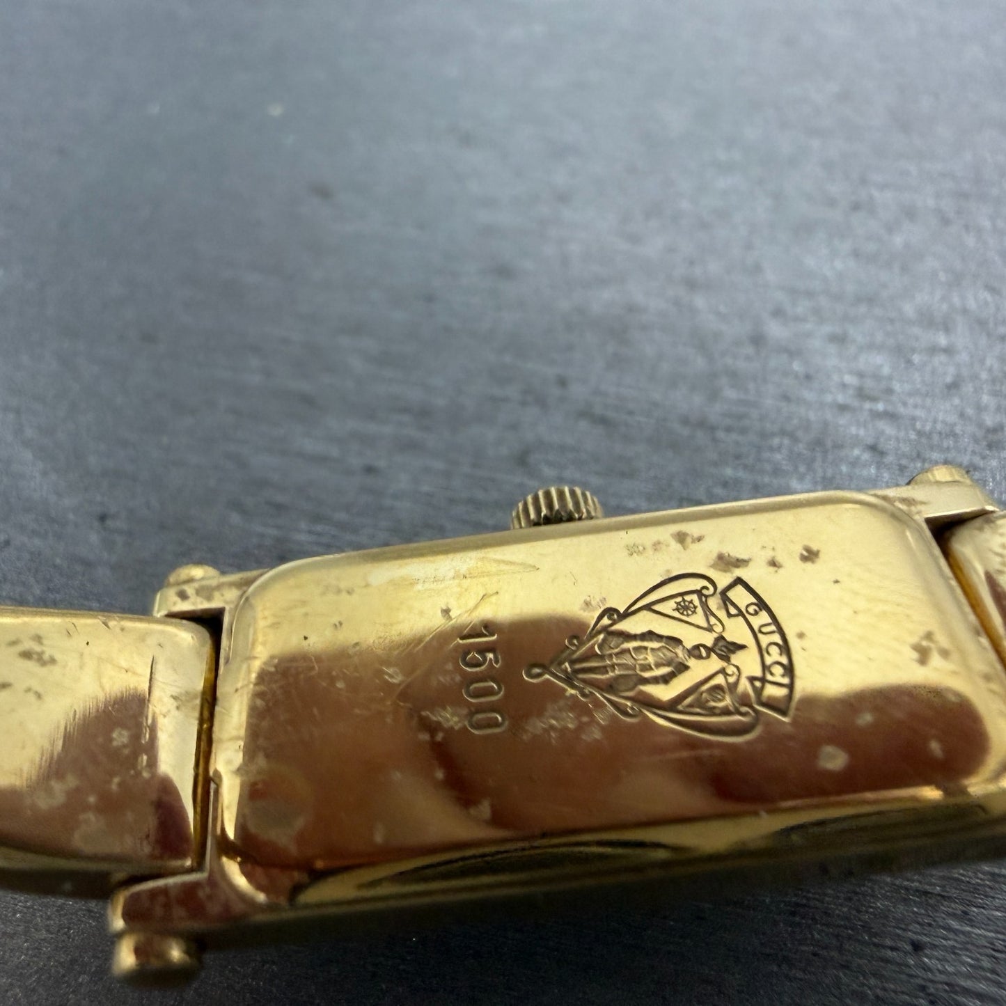 Gucci 1500L Tank Watch Women 12mm Gold Dial Gold Rectangle Bangle New Battery9