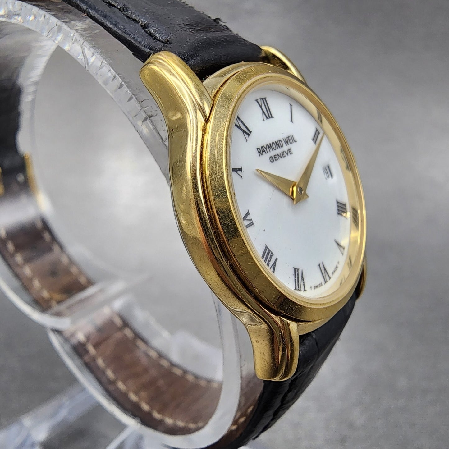 Raymond Weil Watch Women 24mm White Dial Gold Dial Date 5369 New Battery3