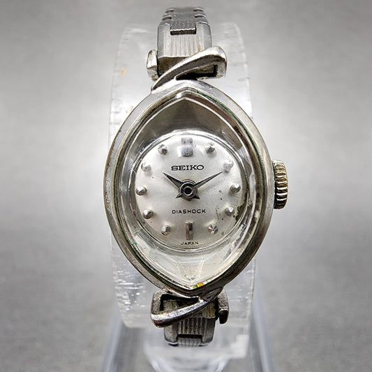 Seiko Watch Women 15mm silver Dial Silver Tone Oval 10-8160 Manual
