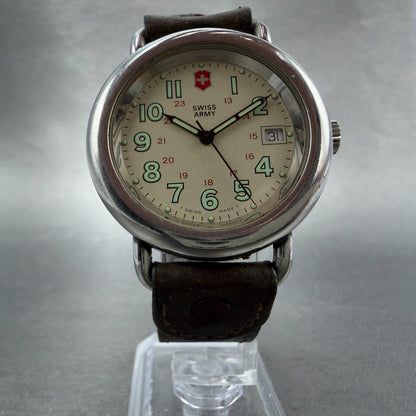 Victorinox Swiss Army Calvary Watch Men 37mm Cream Dial Silver Tone Date PARTSTH6