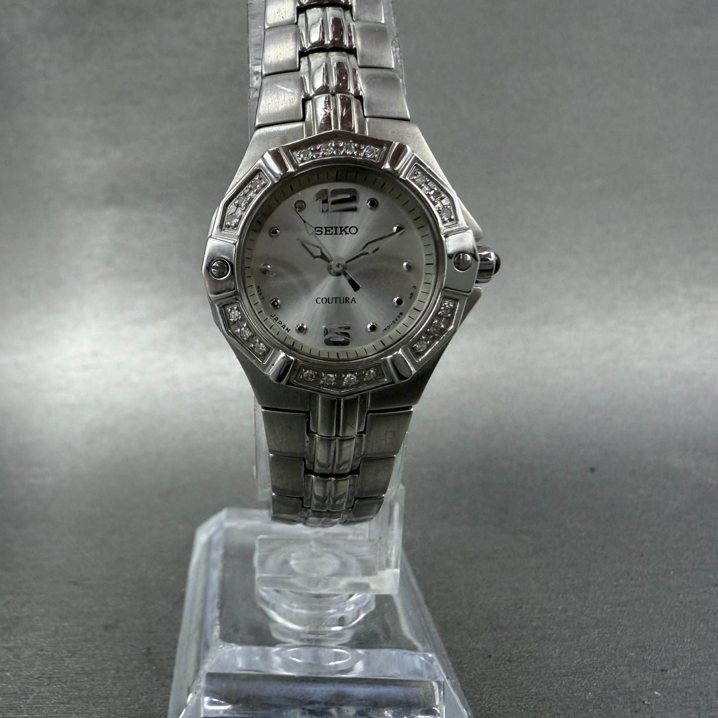 Seiko Coutura Watch Women 23mm Silver Dial Silver Tone 1n01-0le0 New Battery ABC5