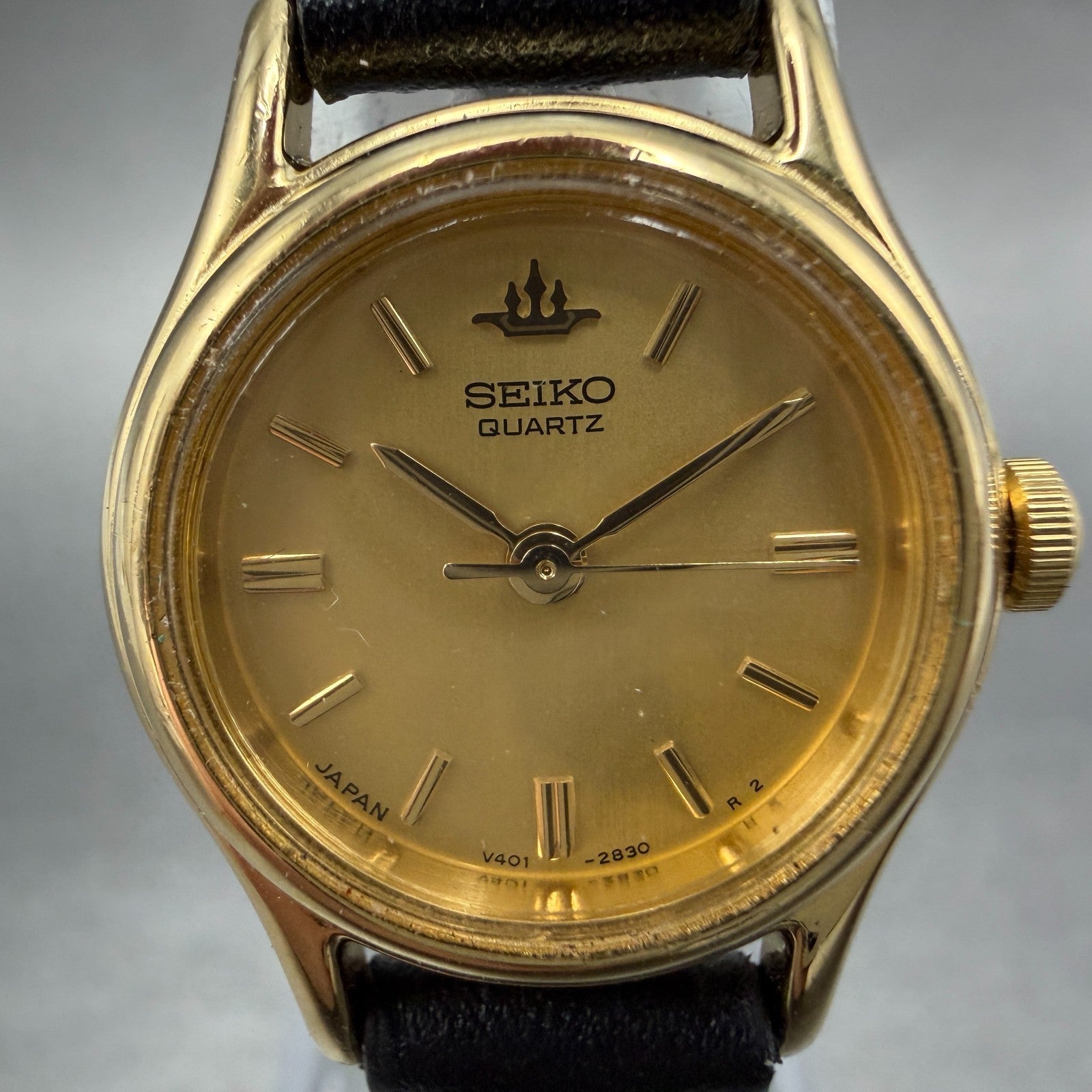 Seiko Watch Women 21mm Champagne Dial Gold Tone Round V401-0920 New Battery1